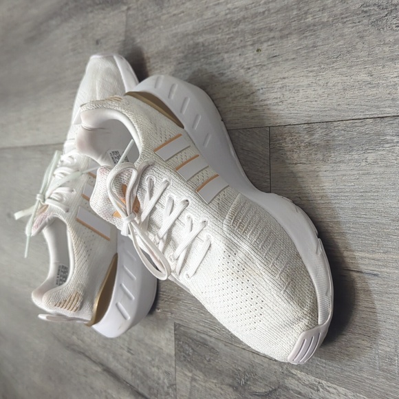 Adidas Swift Run 22 Women’s Size 6.5 - Picture 5 of 8